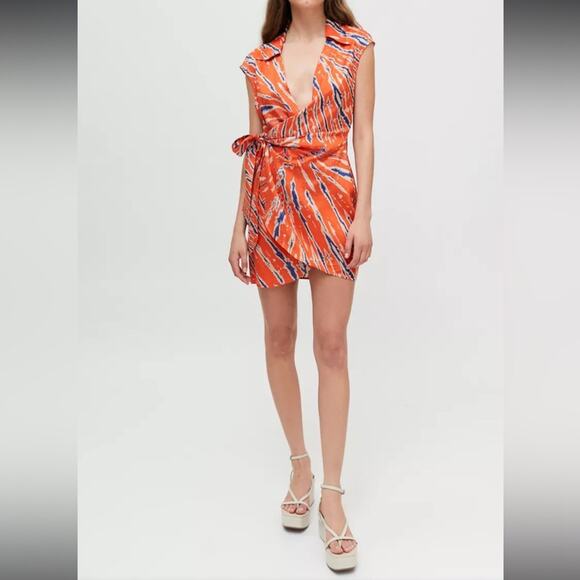 Urban Outfitters Mini-Robe Portefeuille Silver Sun Wrap Dress Size Small - Picture 1 of 16